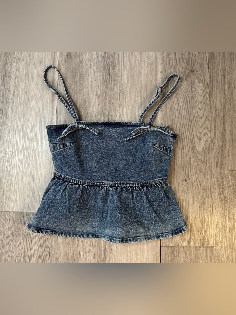 Wild fable blue denim jean peplum babydoll sleeveless top w bow sleeve ties XS.
